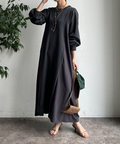 背部蕾絲拼接連衣裙