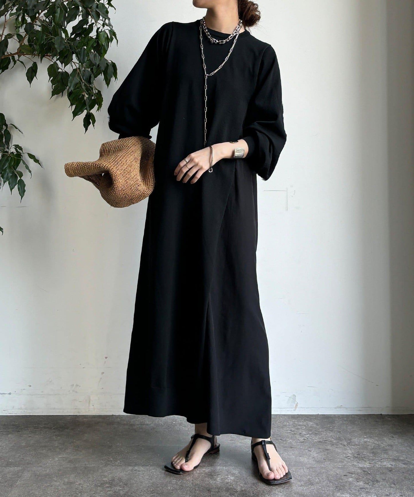 背部蕾絲拼接連衣裙