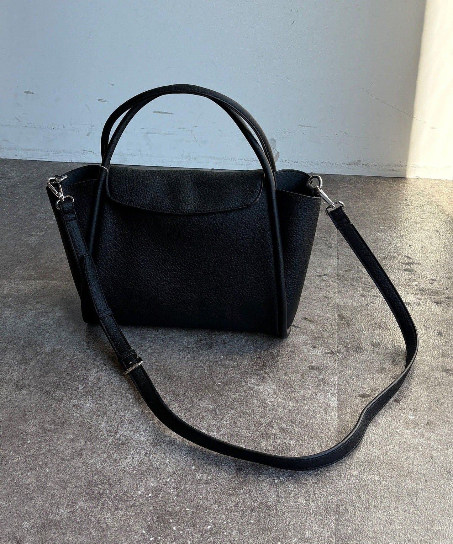 手提翻蓋托特包