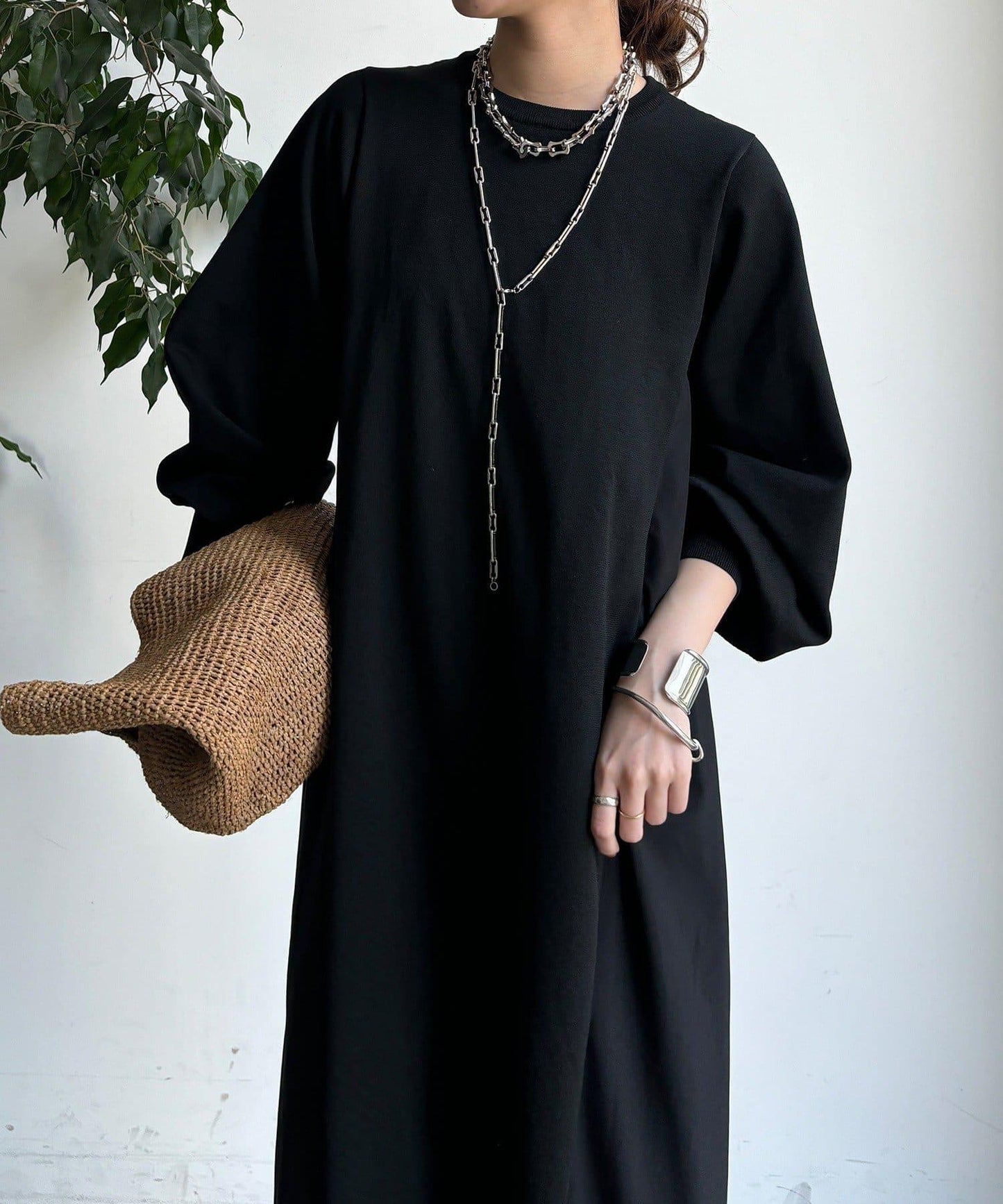 背部蕾絲拼接連衣裙