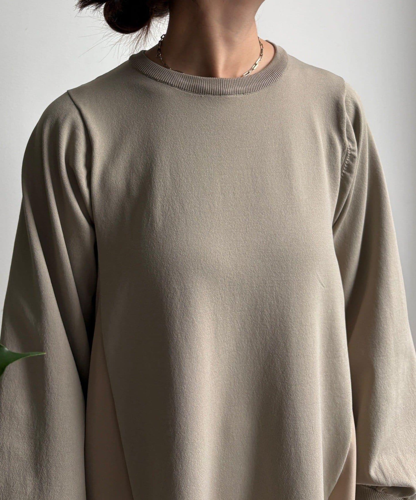 背部蕾絲拼接連衣裙