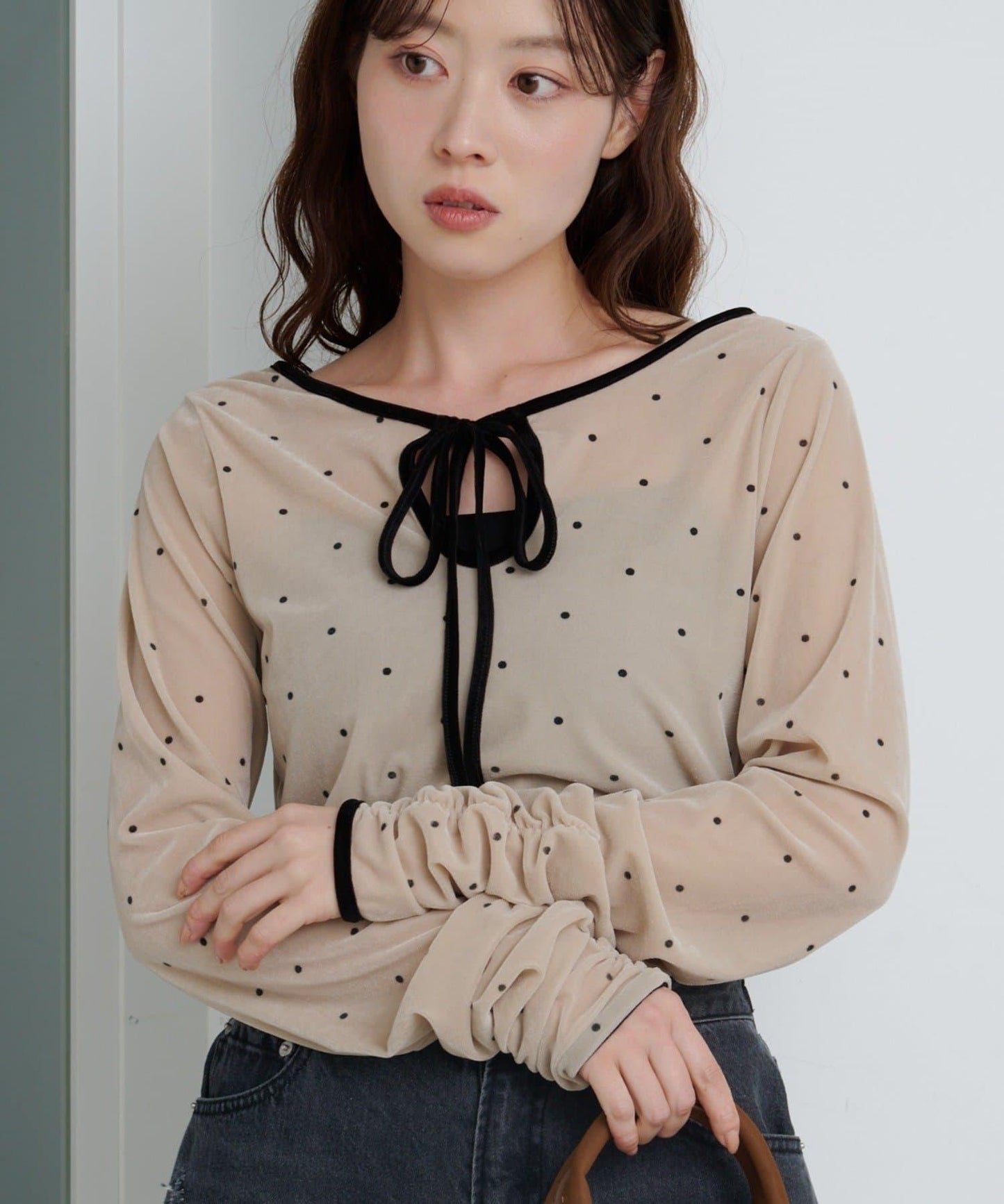 【前後兩穿】波點天鵝絨蝴蝶結套頭衫