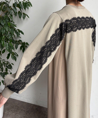 背部蕾絲拼接連衣裙