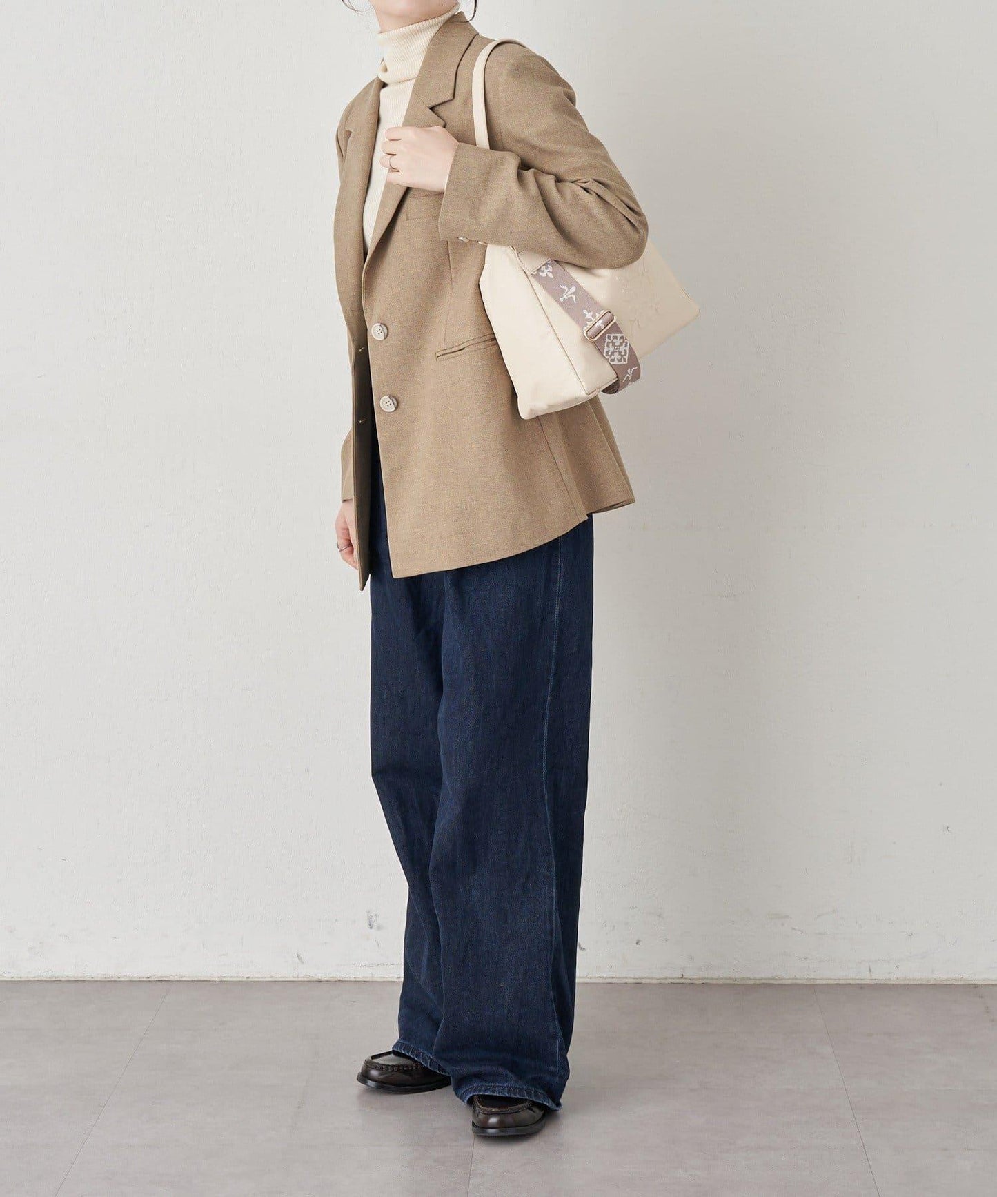 壓紋字母2WAY單肩斜挎包