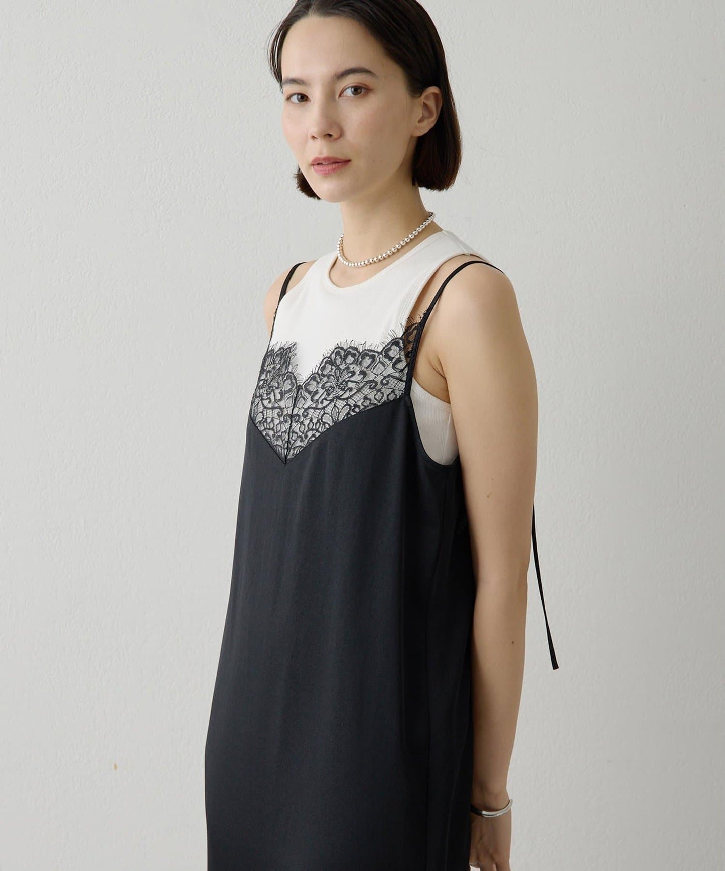 蕾絲長款吊帶裙