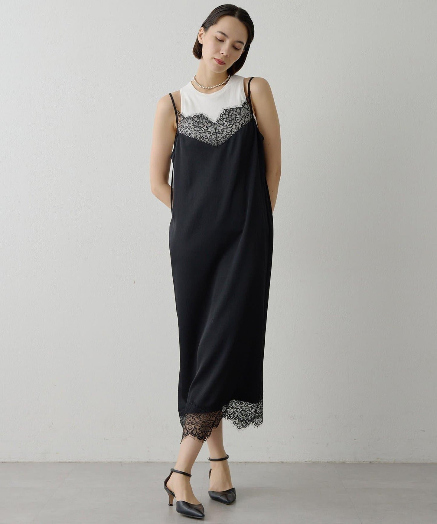 蕾絲長款吊帶裙