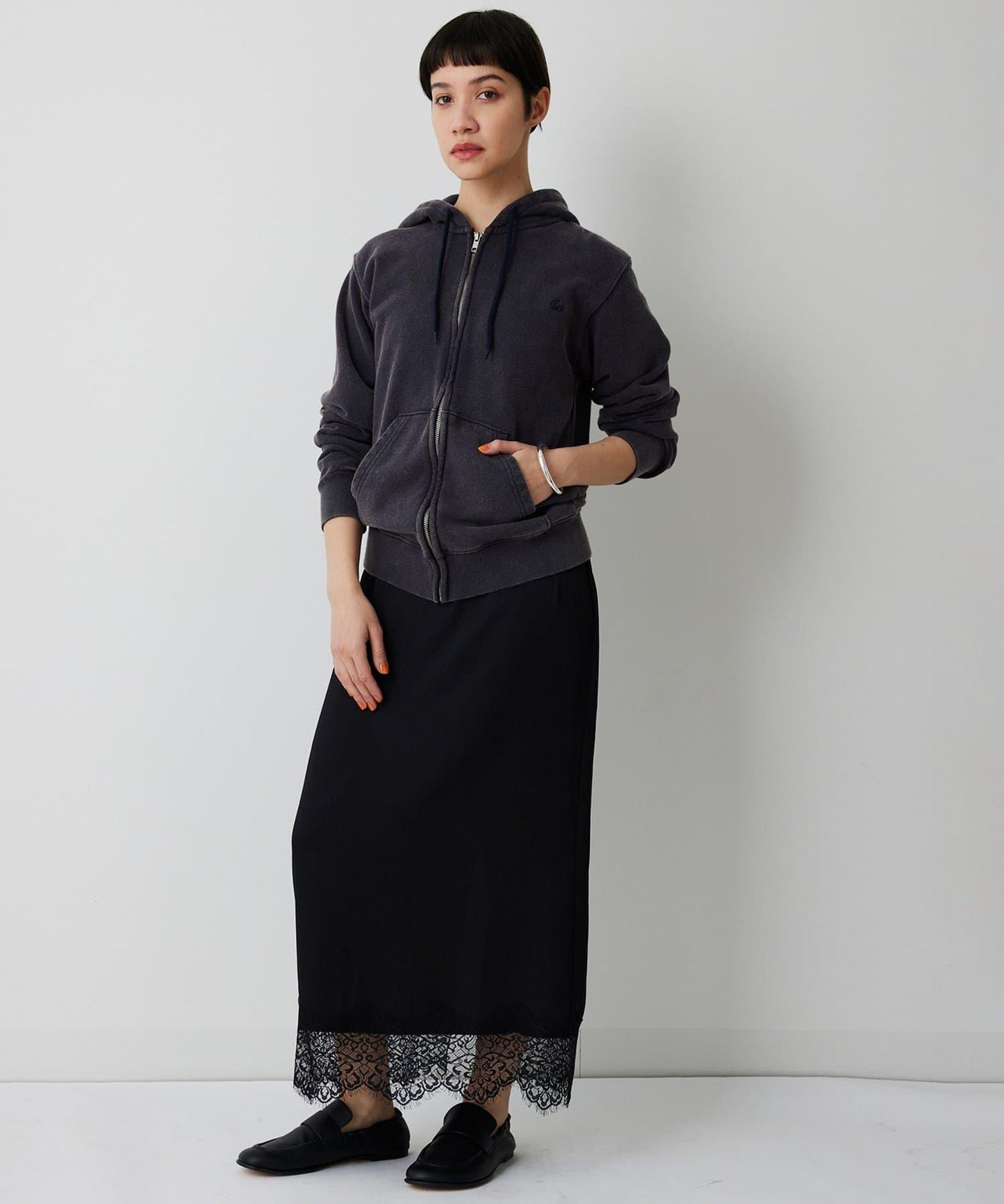 蕾絲長款吊帶裙