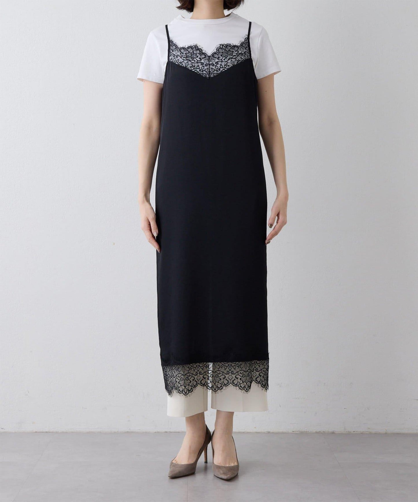 蕾絲長款吊帶裙