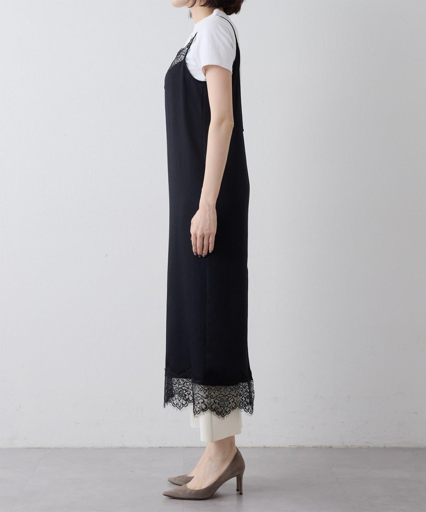 蕾絲長款吊帶裙