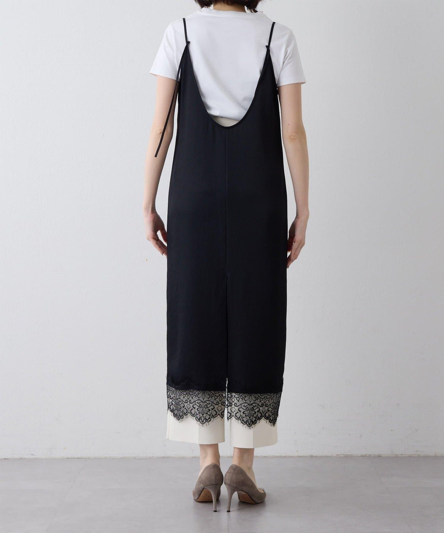 蕾絲長款吊帶裙