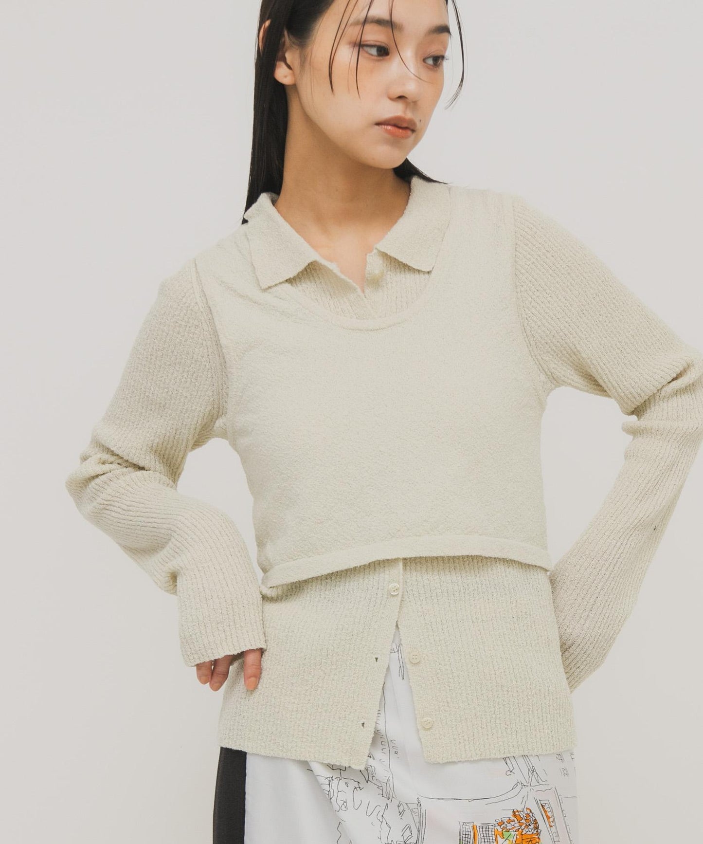 一部分色迷你圈圈紗疊穿針織襯衫