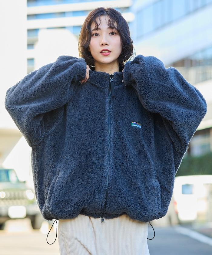 寬鬆版型尼龍抓絨可雙面穿立領夾克