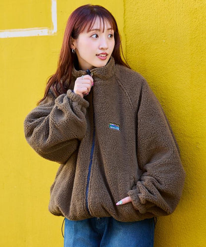 寬鬆版型尼龍抓絨可雙面穿立領夾克