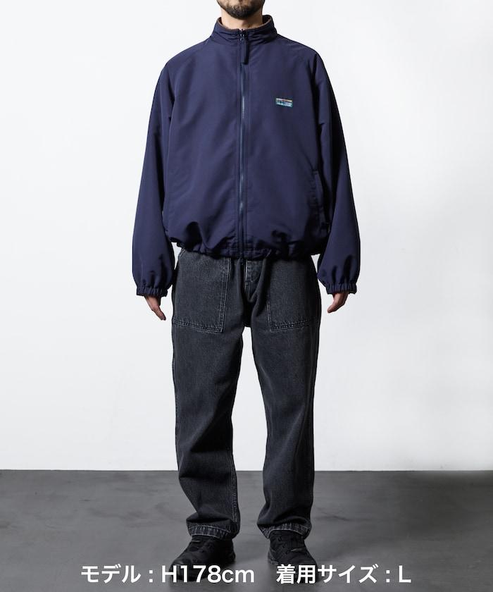 寬鬆版型尼龍抓絨可雙面穿立領夾克