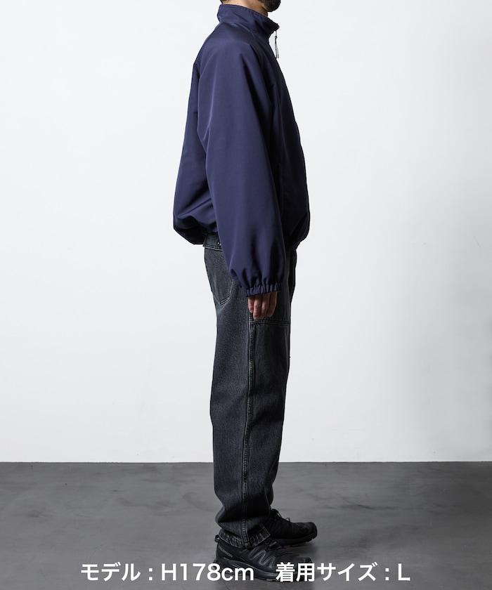 寬鬆版型尼龍抓絨可雙面穿立領夾克