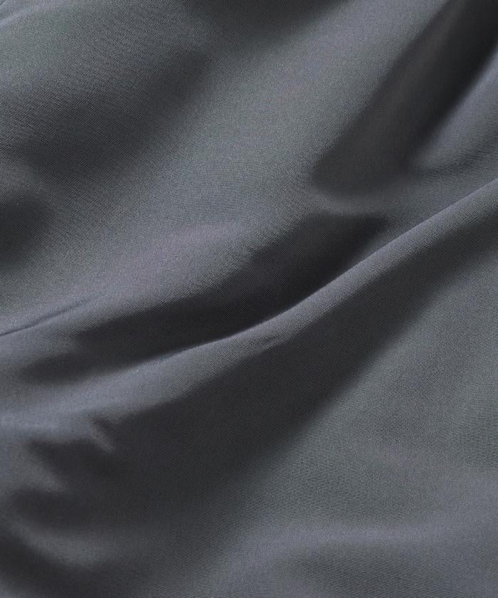 寬鬆版型尼龍抓絨可雙面穿立領夾克