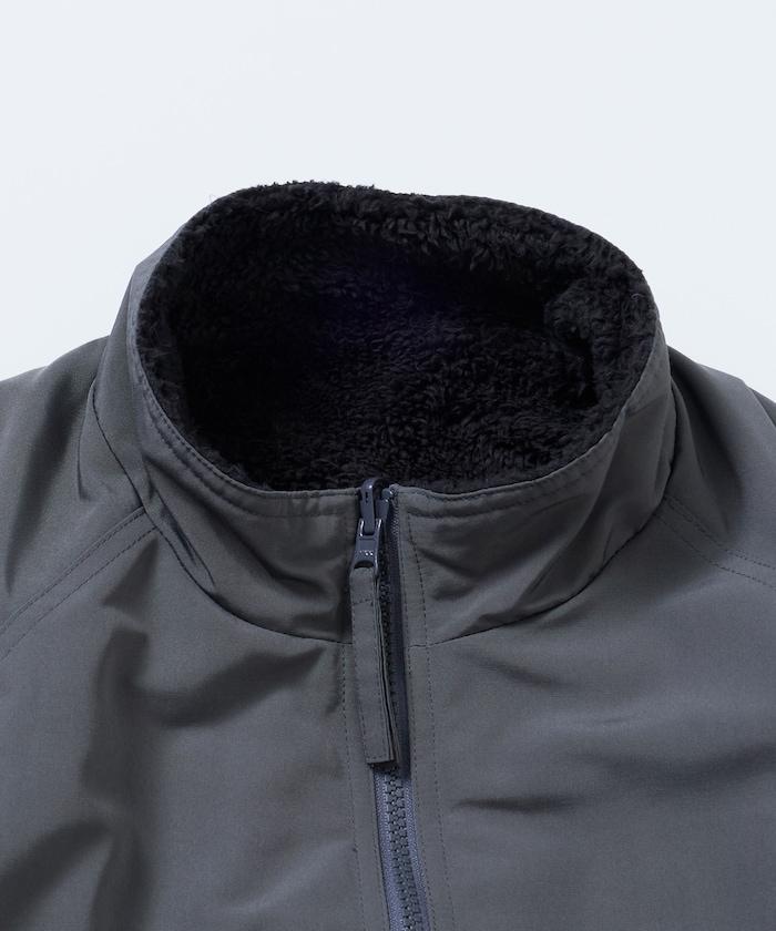 寬鬆版型尼龍抓絨可雙面穿立領夾克