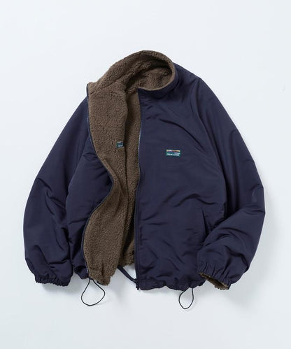 寬鬆版型尼龍抓絨可雙面穿立領夾克