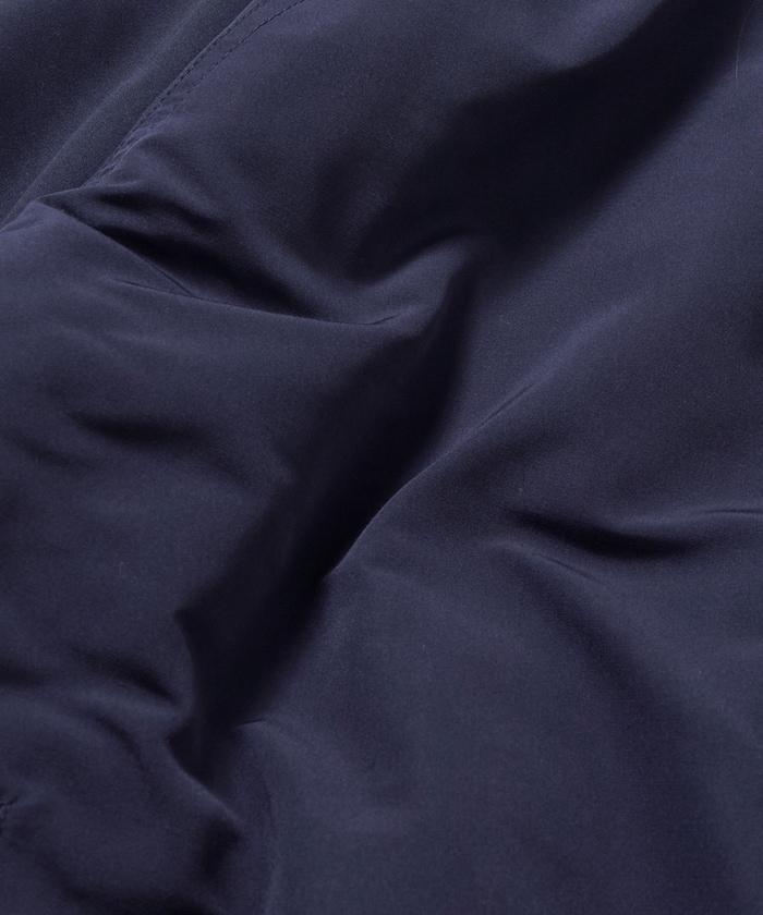 寬鬆版型尼龍抓絨可雙面穿立領夾克