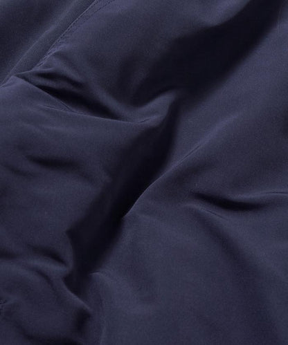 寬鬆版型尼龍抓絨可雙面穿立領夾克