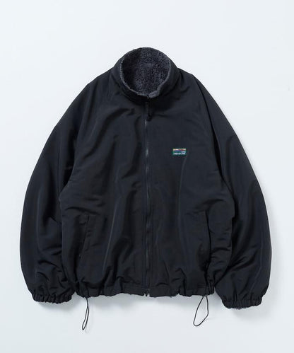 寬鬆版型尼龍抓絨可雙面穿立領夾克