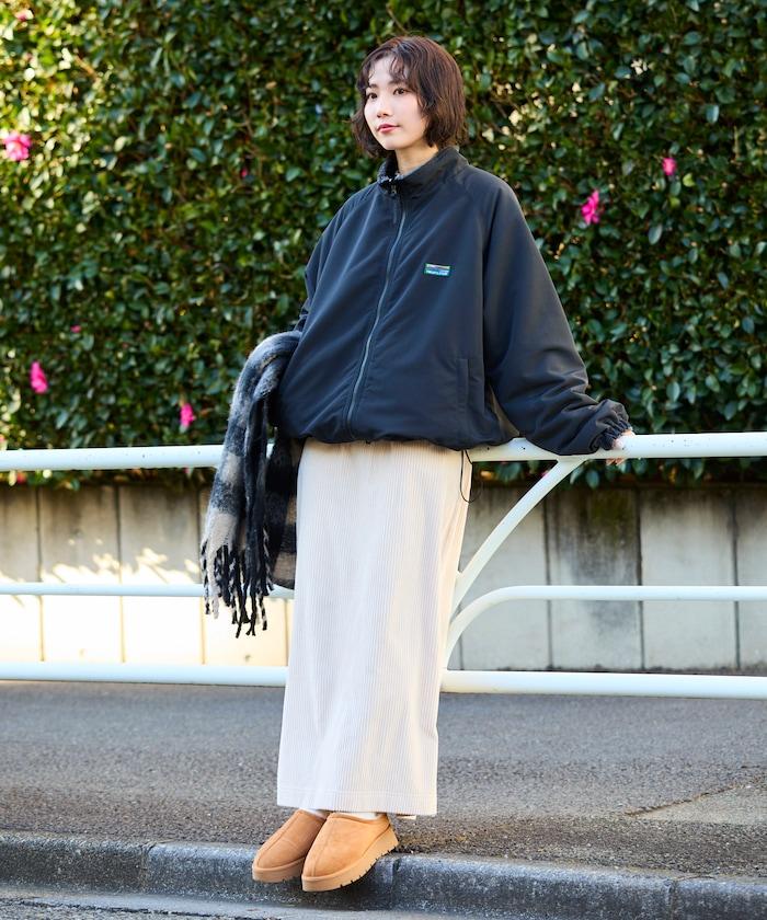 寬鬆版型尼龍抓絨可雙面穿立領夾克