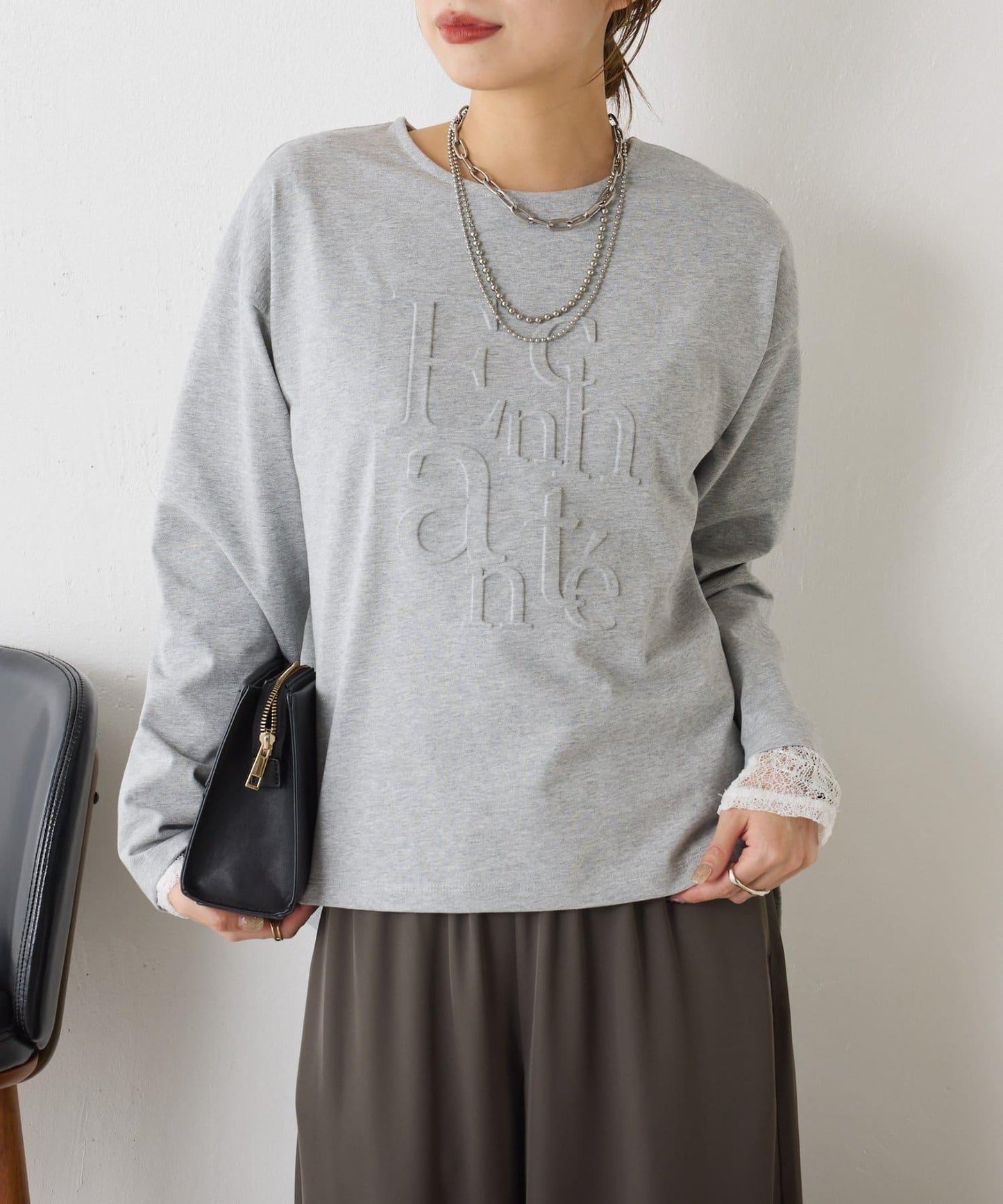 浮雕標誌短袖T恤