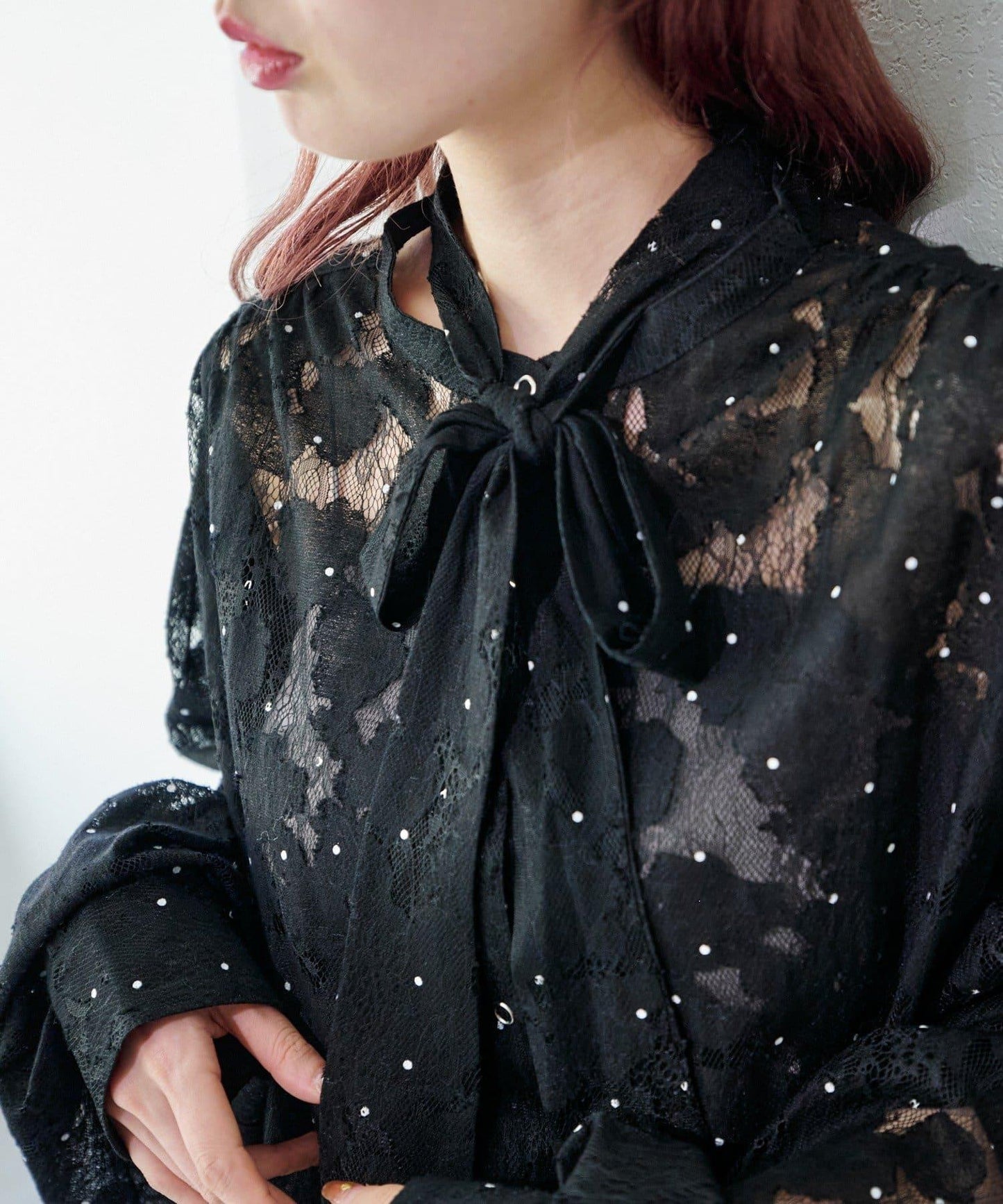 波點蕾絲蝴蝶結領襯衫