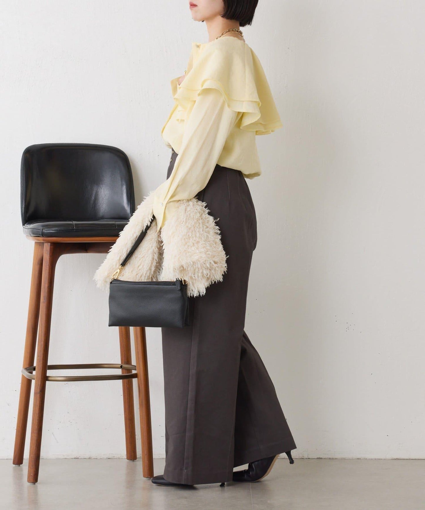 荷葉邊領口襯衫