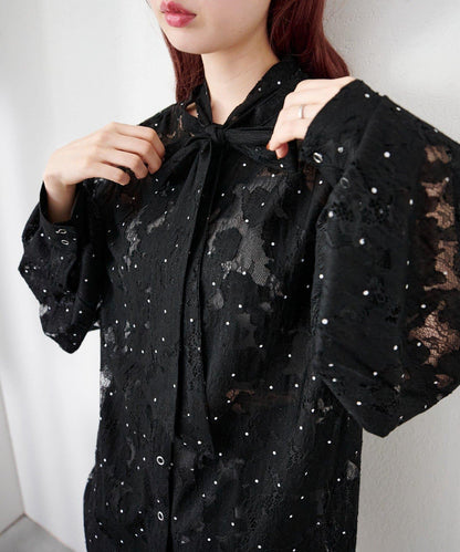 波點蕾絲蝴蝶結領襯衫