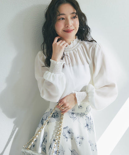 帶蝴蝶結領褶皺收腰襯衫