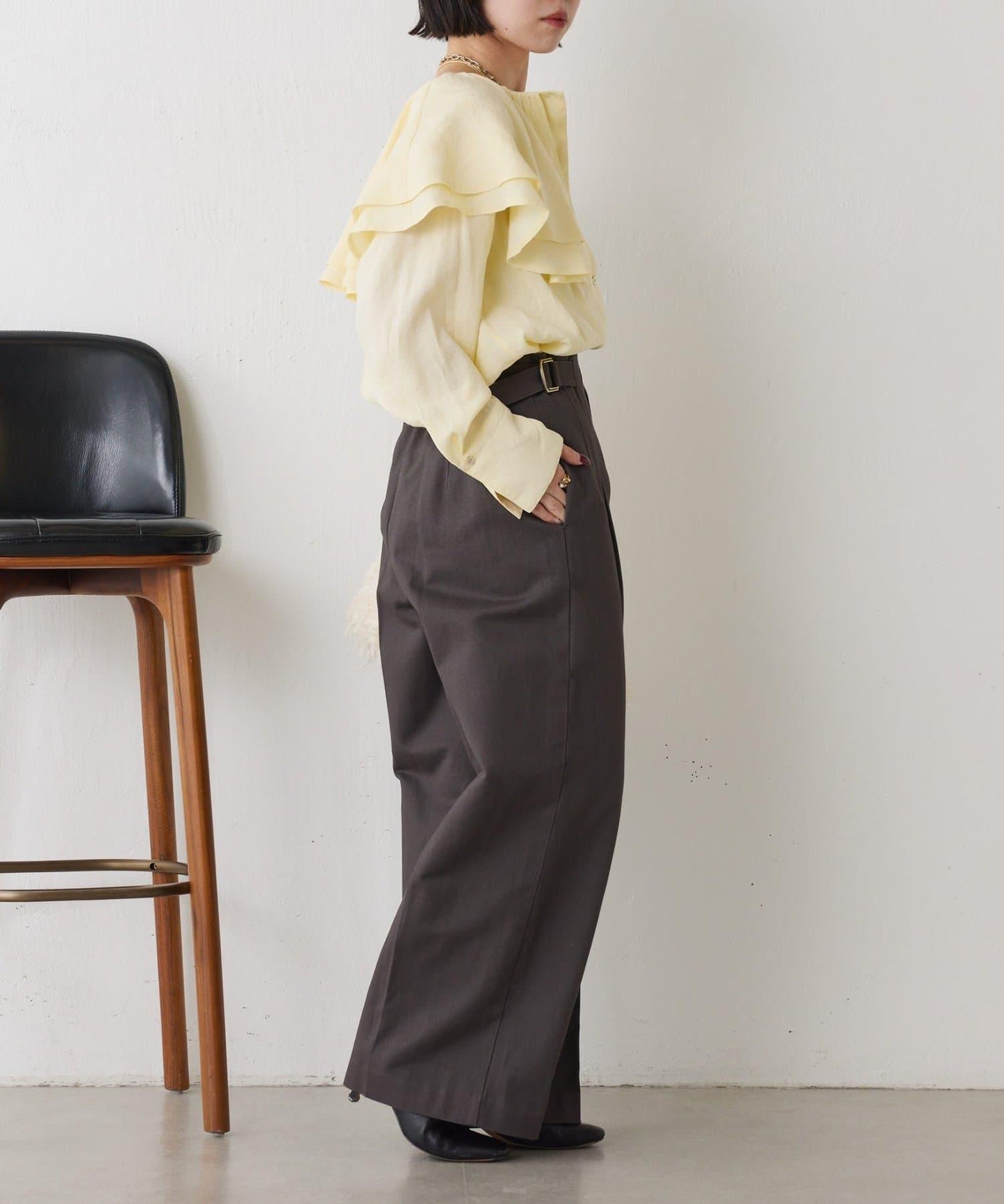 荷葉邊領口襯衫