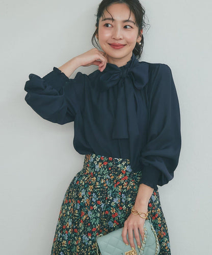 蝴蝶結繫帶 抽褶設計 女襯衫