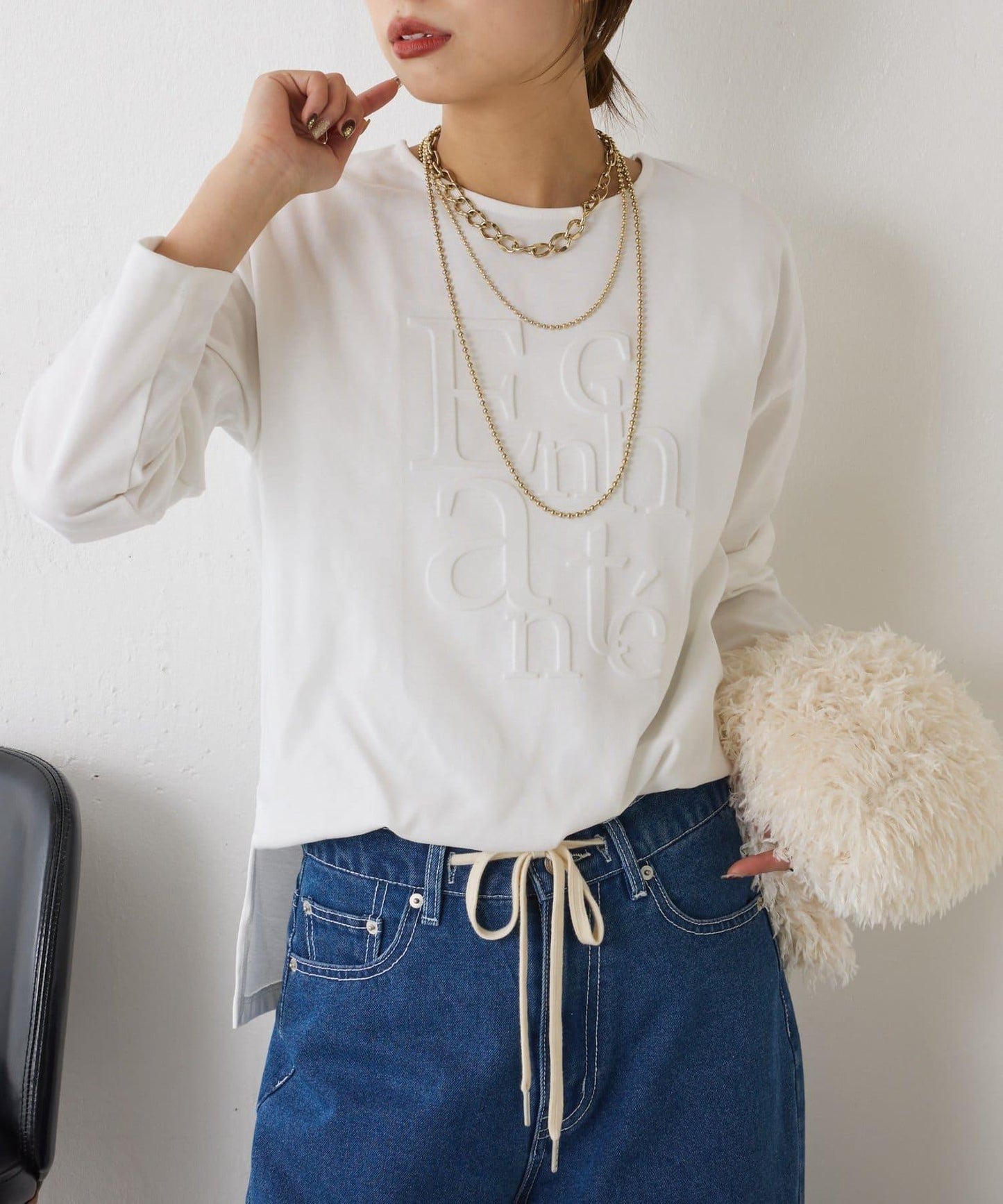 浮雕標誌短袖T恤