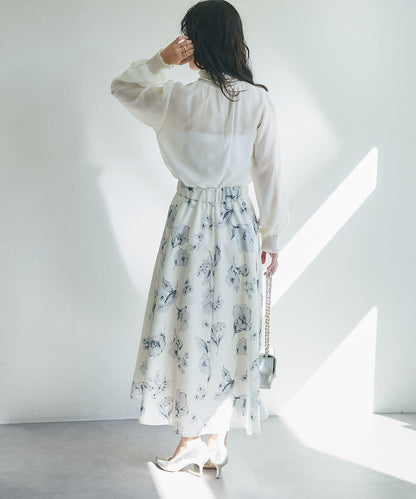 帶蝴蝶結領褶皺收腰襯衫