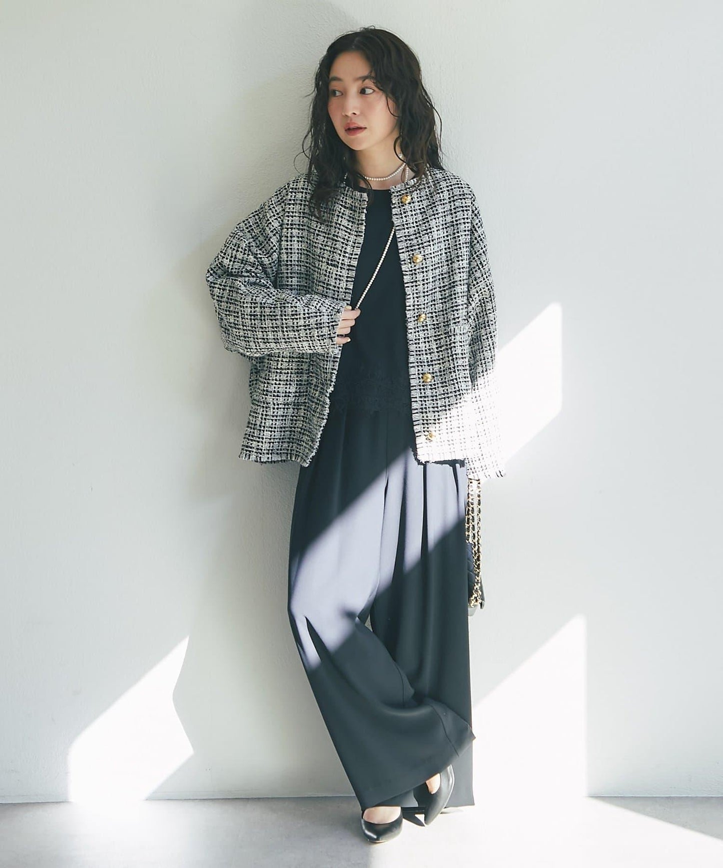 【RISA監修】下襬蕾絲襯衫+雙褶寬腿褲