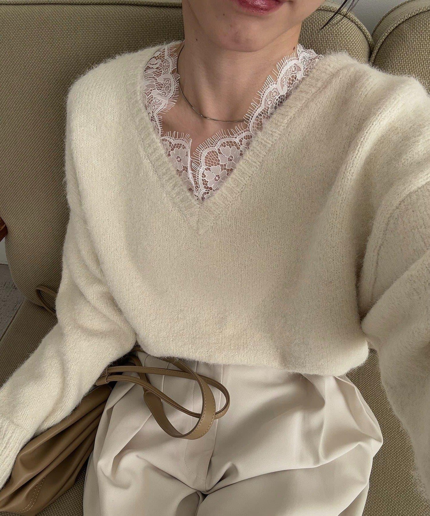 蕾絲裝飾針織衫
