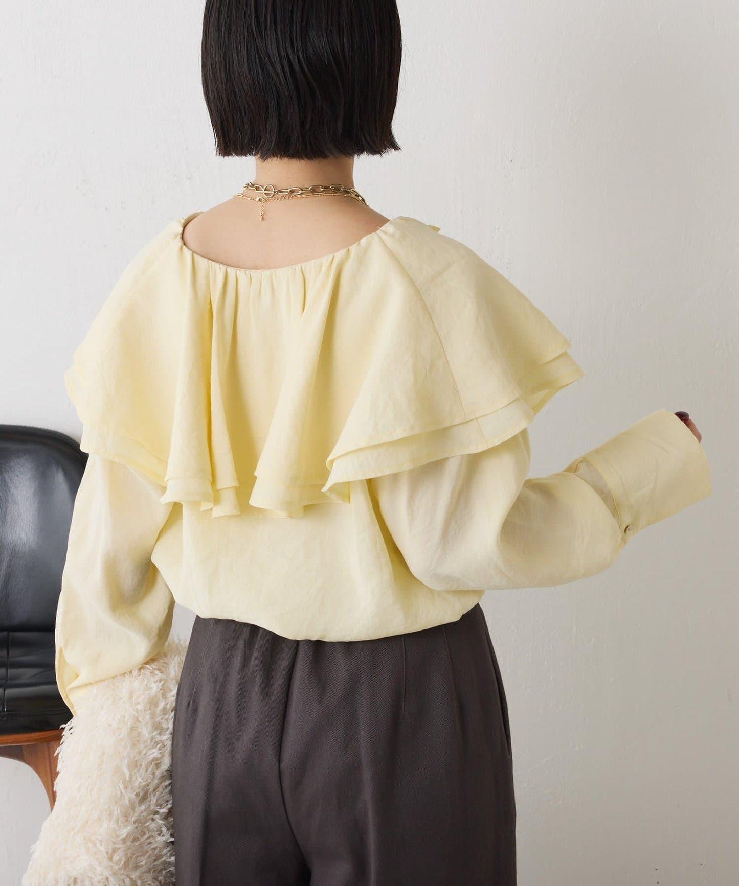 荷葉邊領口襯衫