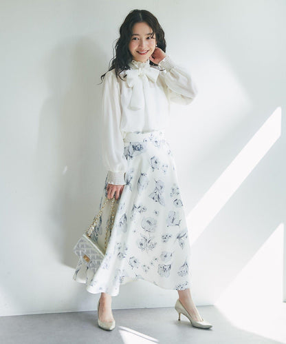 帶蝴蝶結領褶皺收腰襯衫