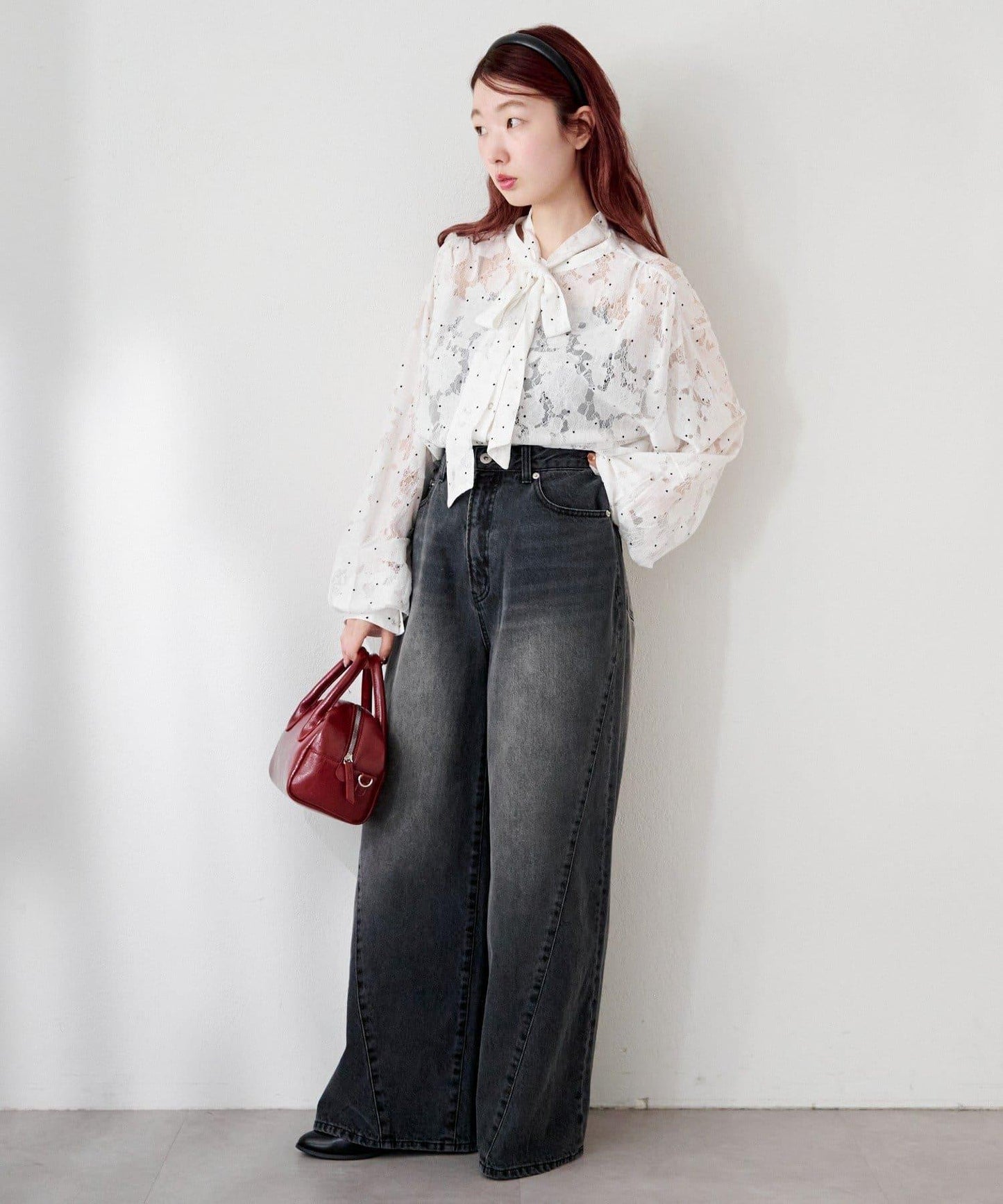 波點蕾絲蝴蝶結領襯衫