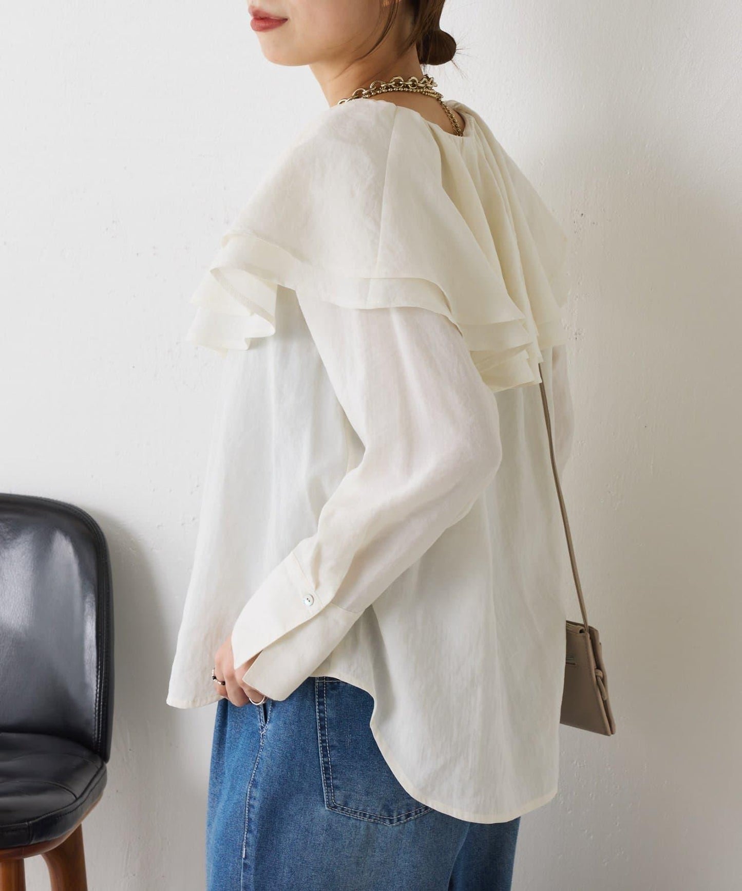 荷葉邊領口襯衫