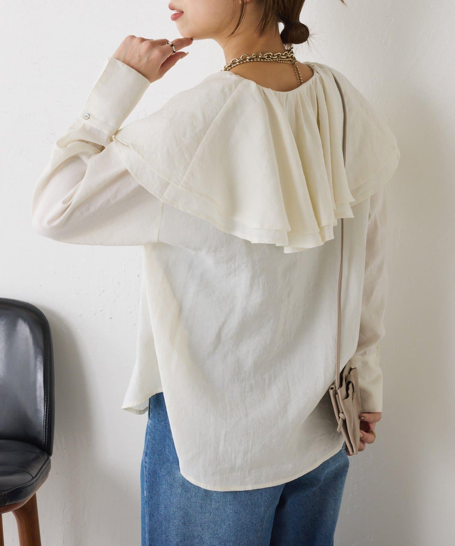 荷葉邊領口襯衫