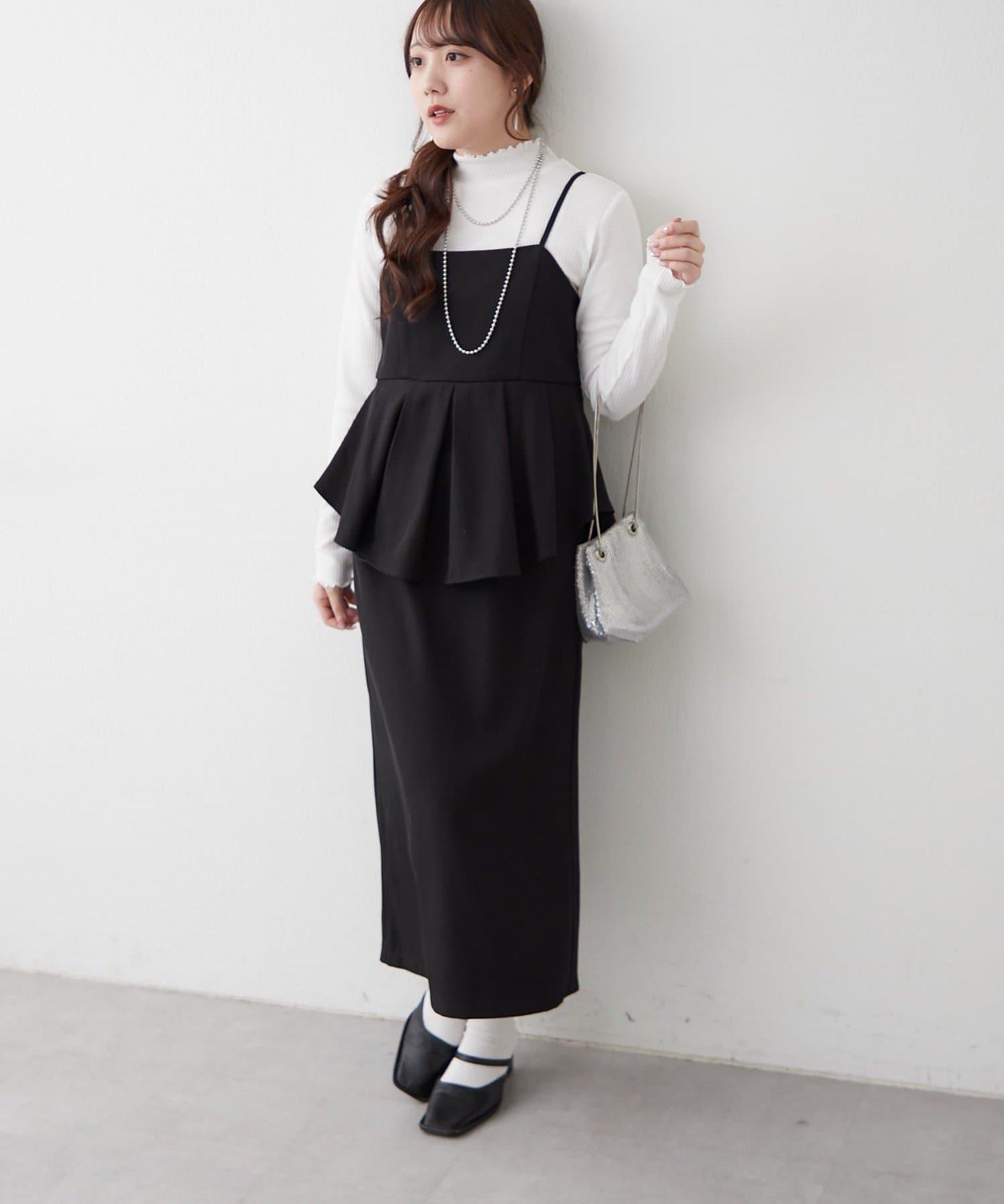 【2件套】羅紋內搭&荷葉邊吊帶連衣裙