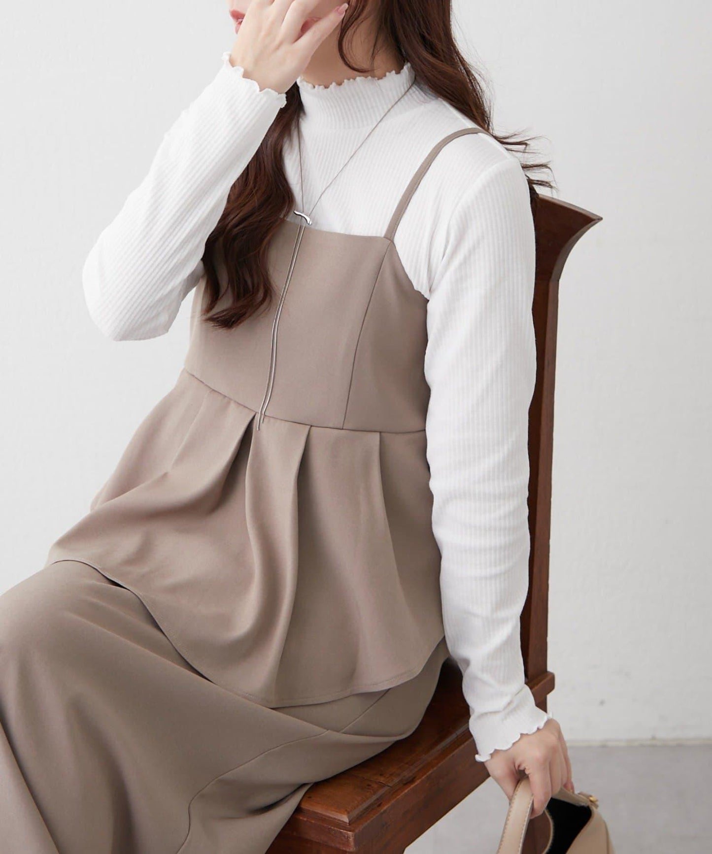 【2件套】羅紋內搭&荷葉邊吊帶連衣裙