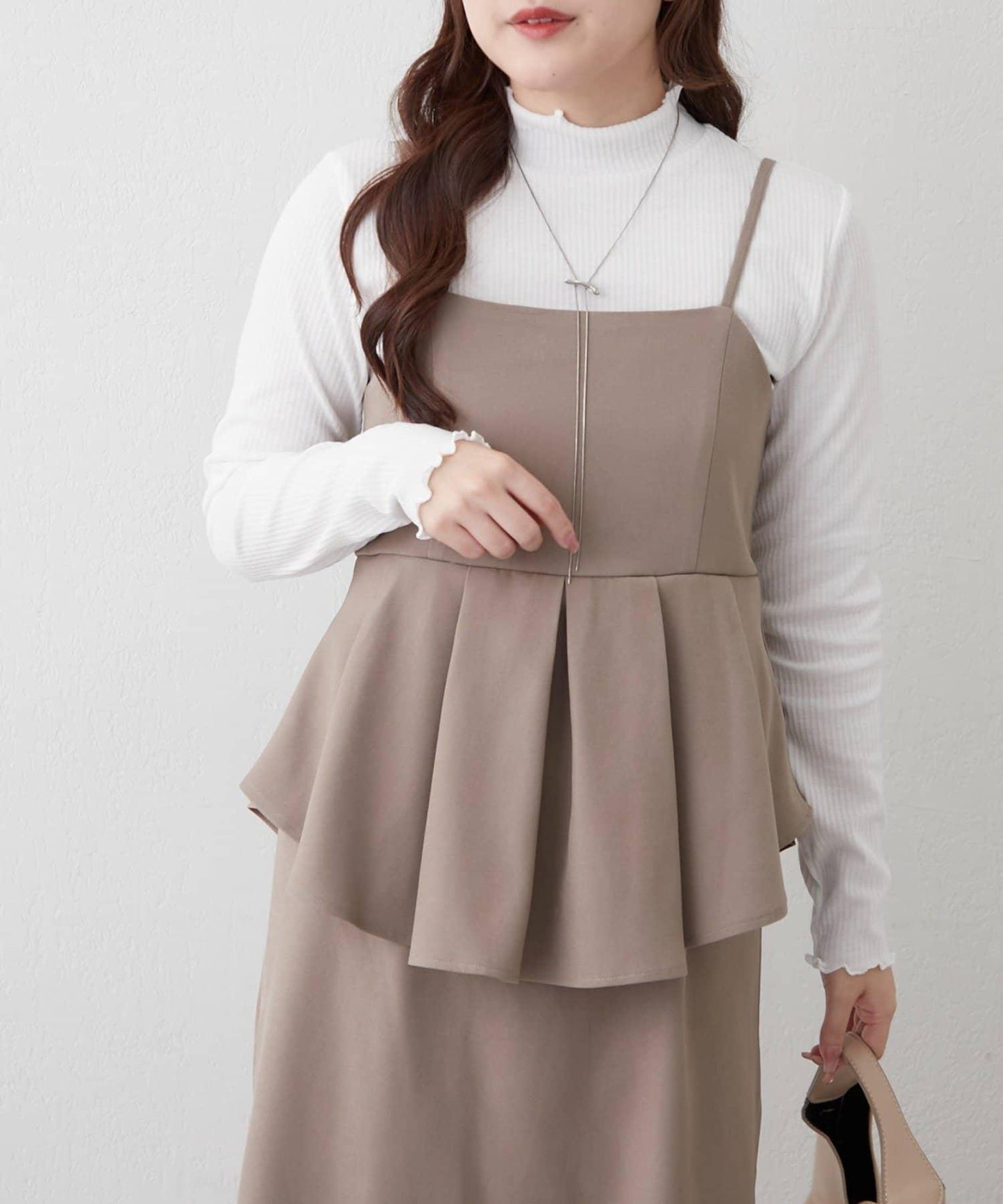 【2件套】羅紋內搭&荷葉邊吊帶連衣裙