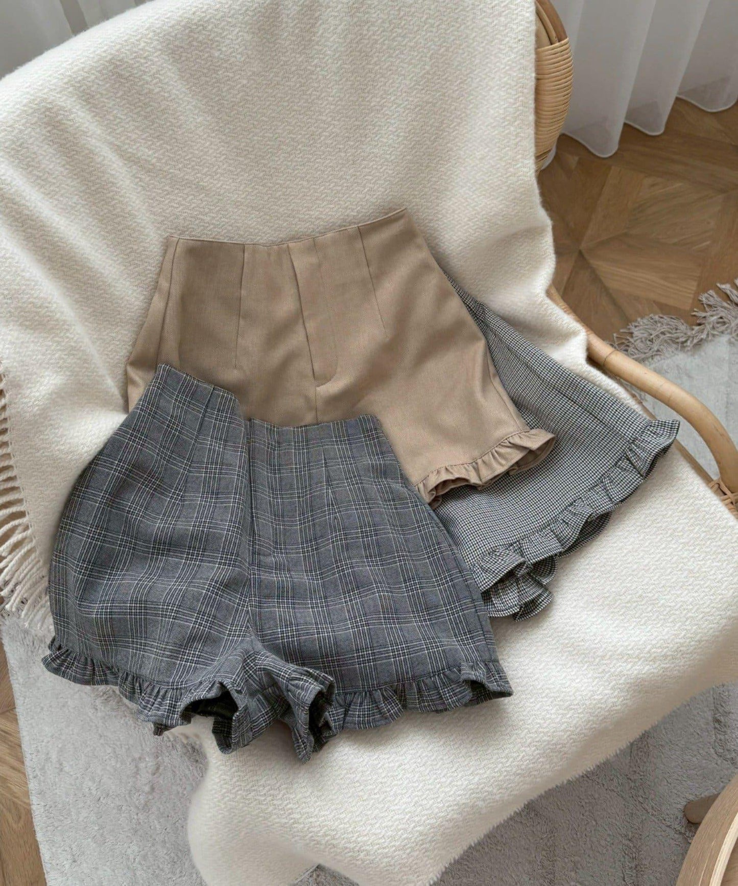 【2026春夏】下襬荷葉邊短褲