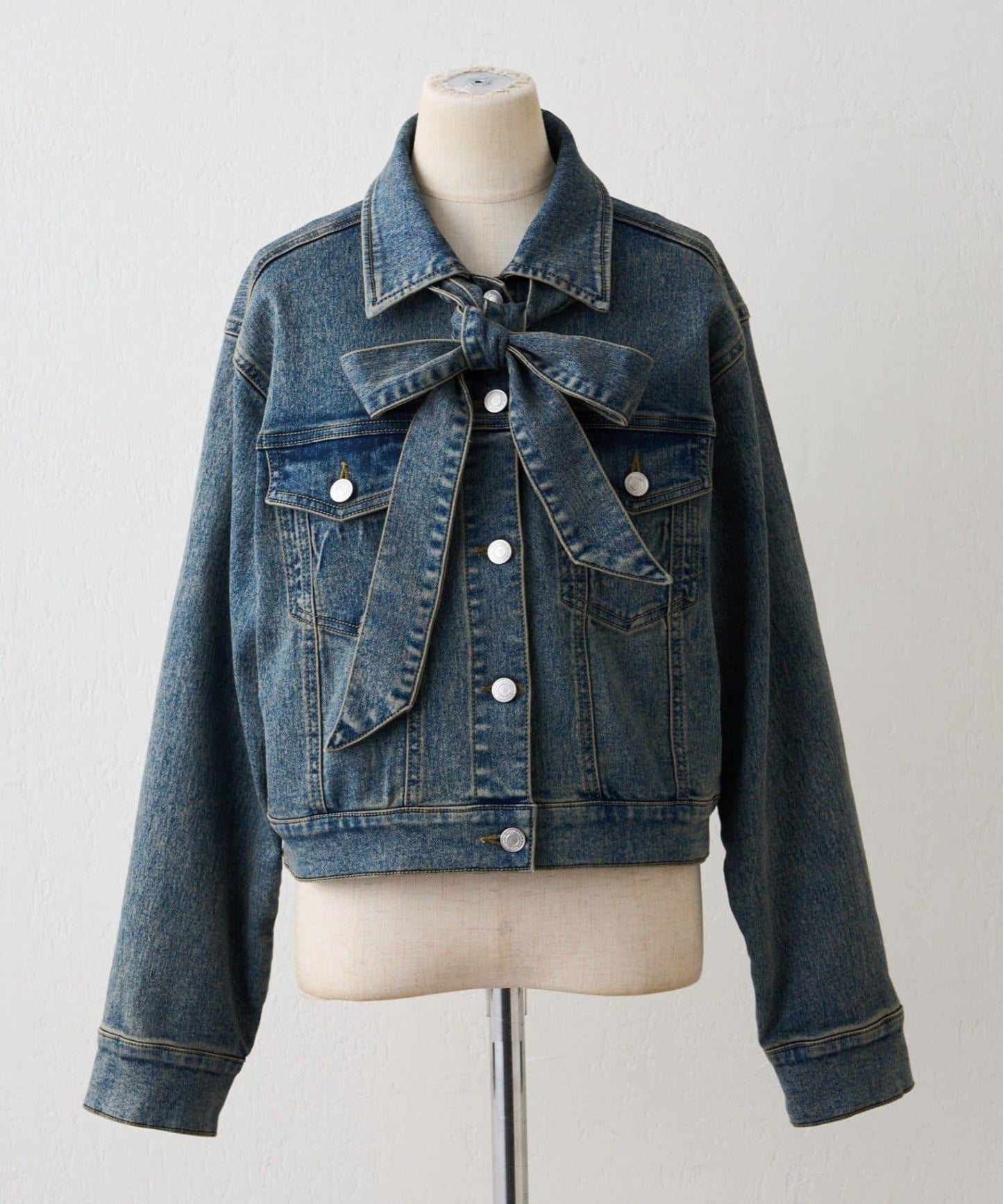 【2026春夏】蝴蝶結領帶牛仔夾克