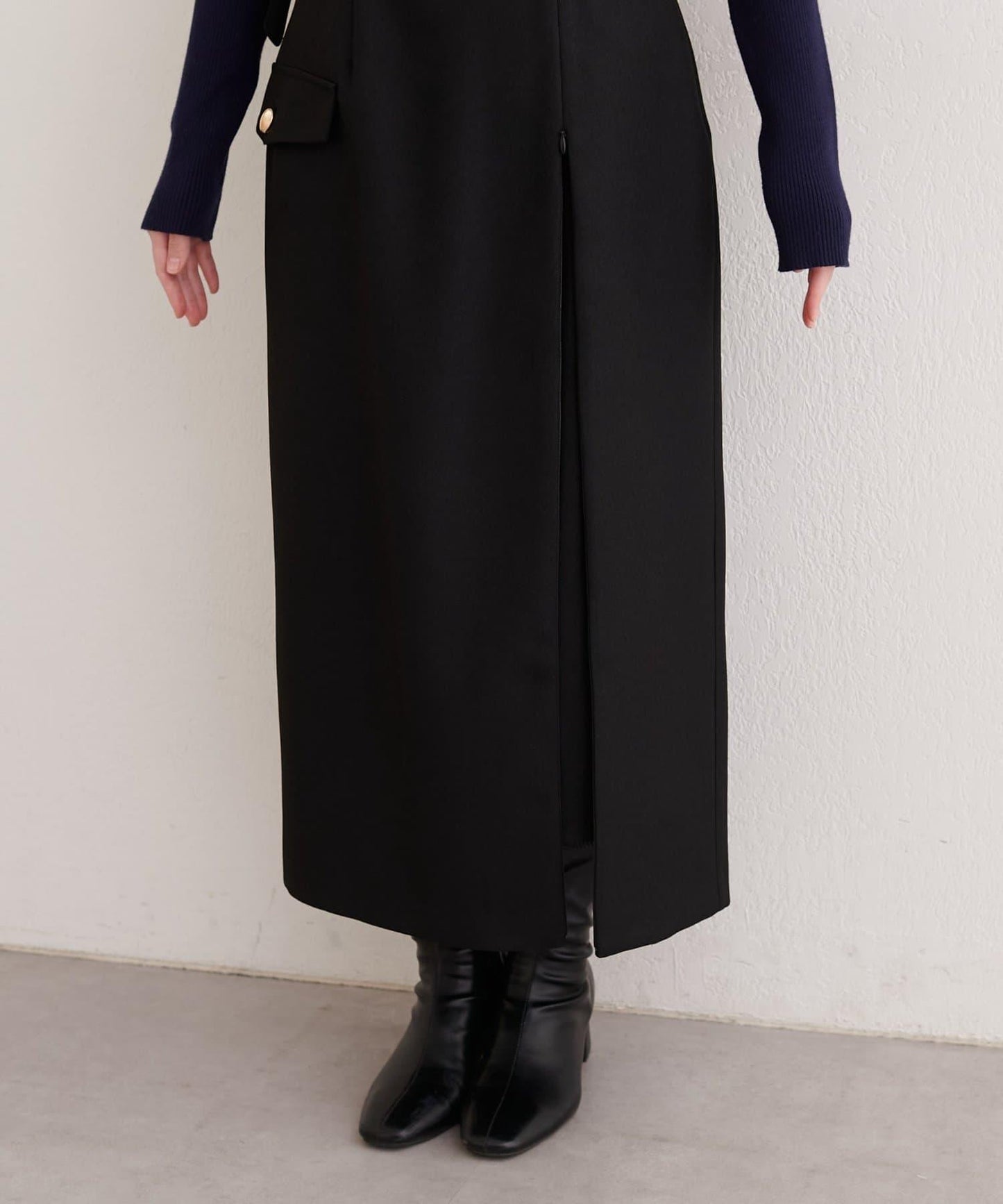 配腰帶修身半身裙