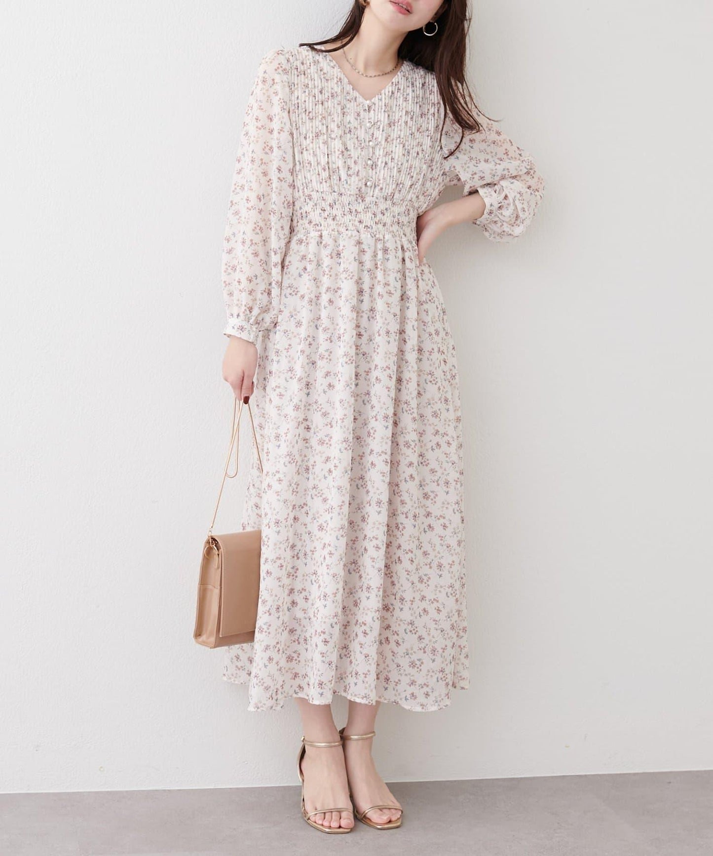 褶皺拼接優雅連衣裙