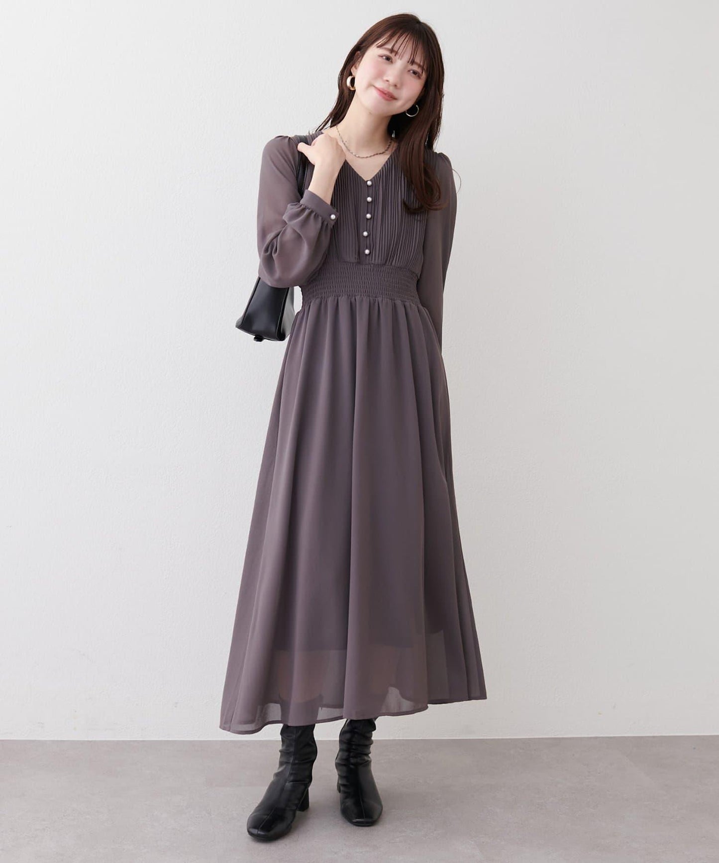 褶皺拼接優雅連衣裙